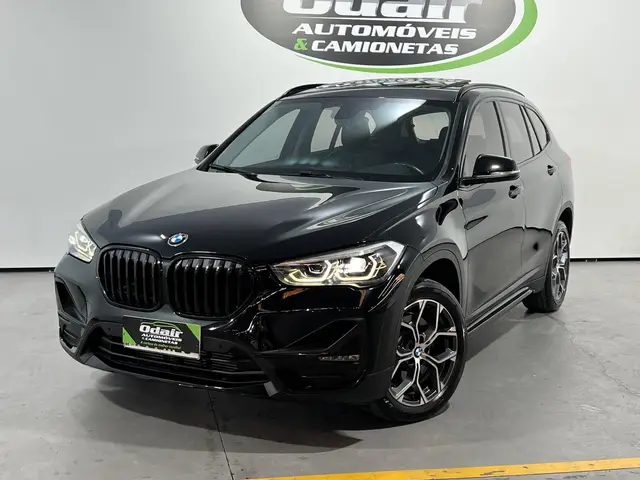 Carro BMW X1 2022 sDrive20i 2.0 Turbo (Aut.)