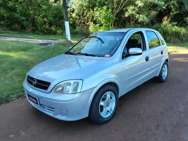 Carro Chevrolet Corsa Hatch 2004 1.8 (Flex)