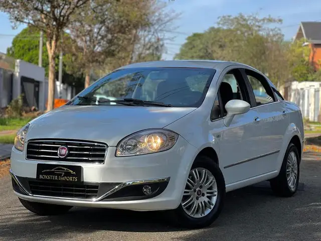 Carro Fiat Linea 2015 Absolute 1.8 16V Dualogic (Flex)