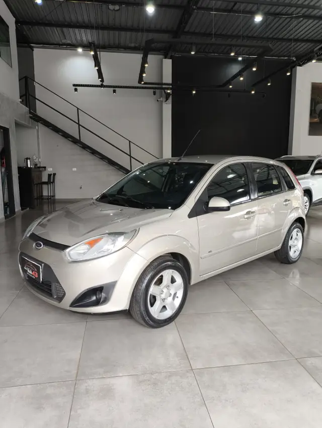 Carro Ford Fiesta Hatch 2014 S Rocam 1.0 (Flex)