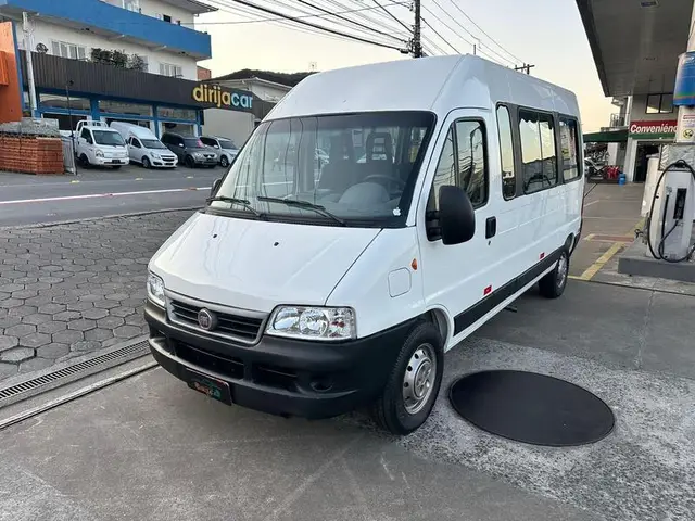 Carro Fiat Ducato 2011 Minibus 2.3 16 lug.