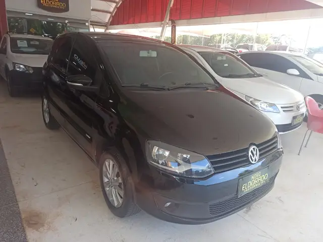 Carro Volkswagen Fox 2011 1.0 8V (Flex) 2p