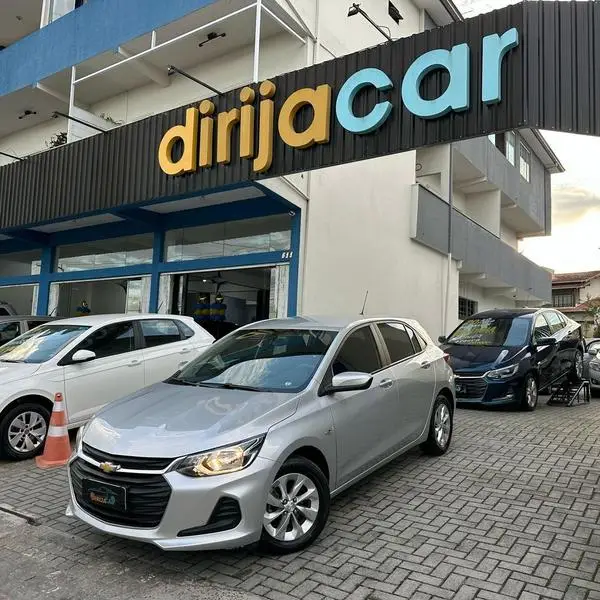 Carro Chevrolet Onix 2023 LT 1.0