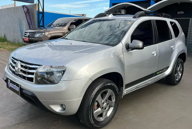 Carro Renault Duster 2015 2.0 16V Dynamique (Flex)
