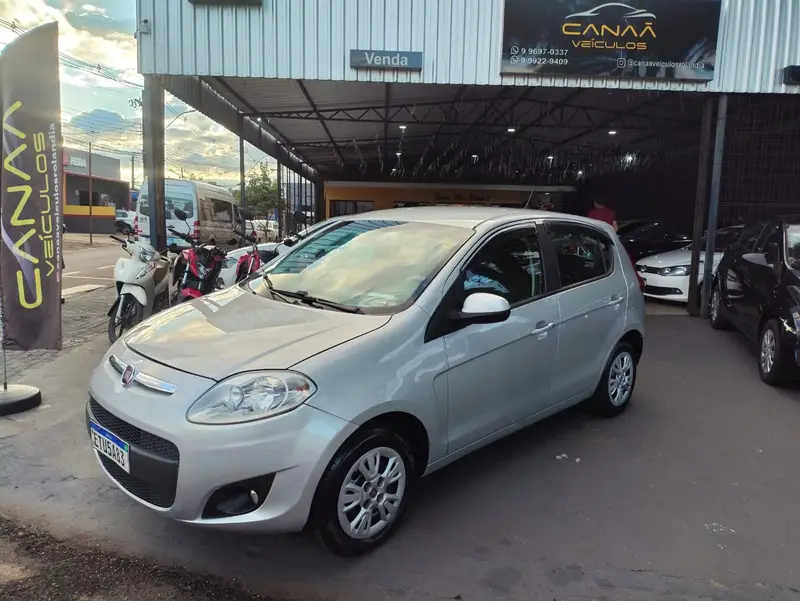 Fiat Palio Attractive 1.0 8V (Flex)