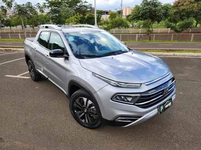 Carro Fiat Toro 2022 Volcano 2.0 TDI 4x4 (Aut)