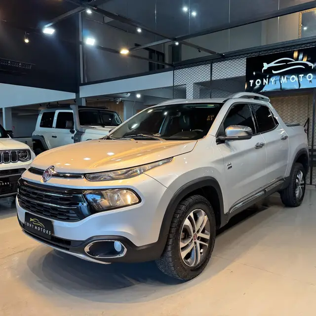 Carro Fiat Toro 2017 Volcano 2.0 diesel AT9 4x4
