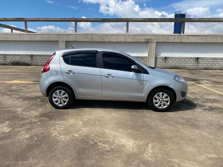 Palio Attractive 1.4 8V (Flex)
