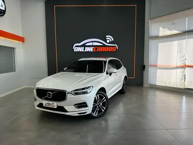 Carro Volvo XC60 2020 2.0 T5 Momentum AWD