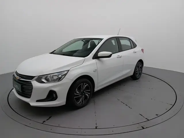 Carro Chevrolet Onix Plus 2024 LT 1.0