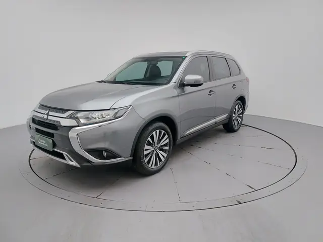 Carro Mitsubishi Outlander 2022 2.0 HPE CVT
