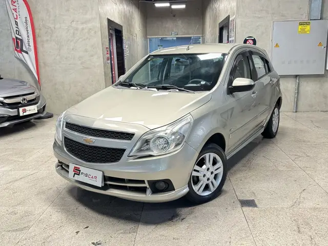 Carro Chevrolet Agile 2011 LTZ 1.4 8V (Flex)