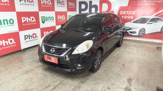 Carro Nissan Versa 2013 1.6 16V SL (Flex)