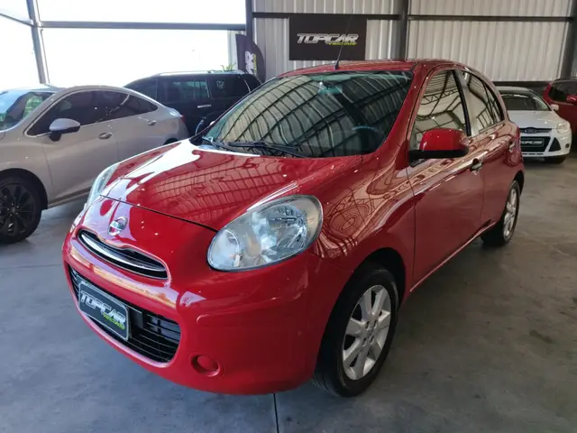 Carro Nissan March 2013 1.6 16V SV (Flex)