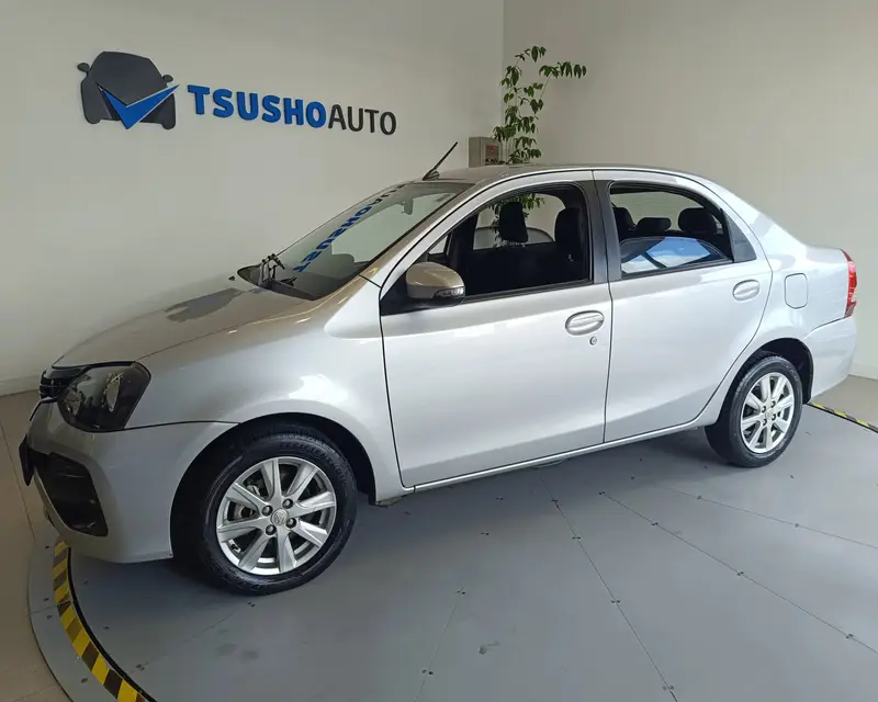 Toyota X Plus 1.5 (Flex)