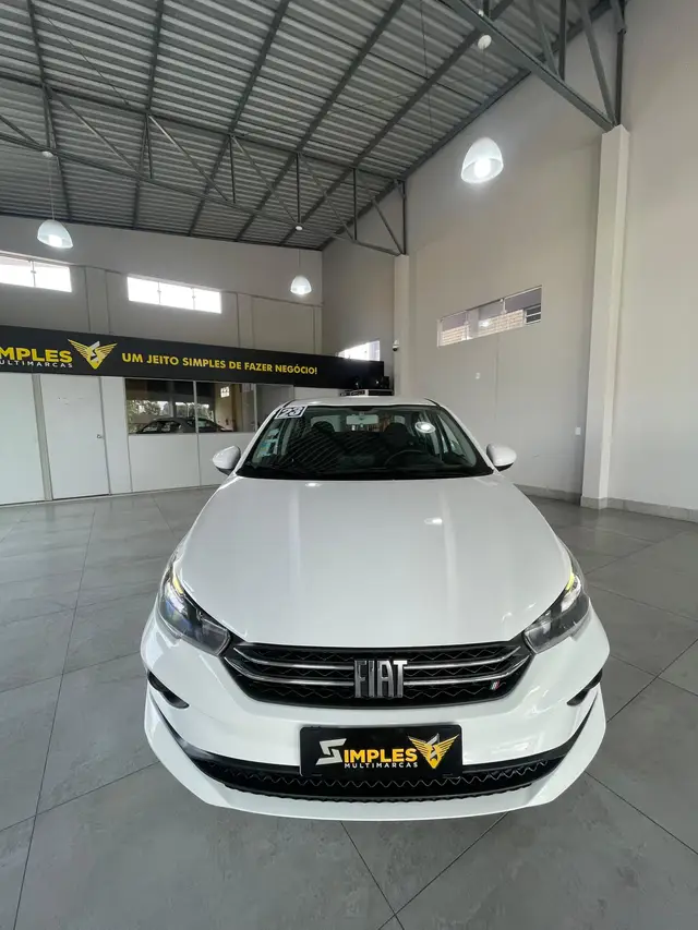 Carro Fiat Cronos 2023 Drive 1.3 (Flex) AT