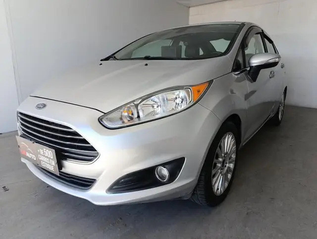 Carro Ford New Fiesta Sedan 2016 1.6 SE (Flex)