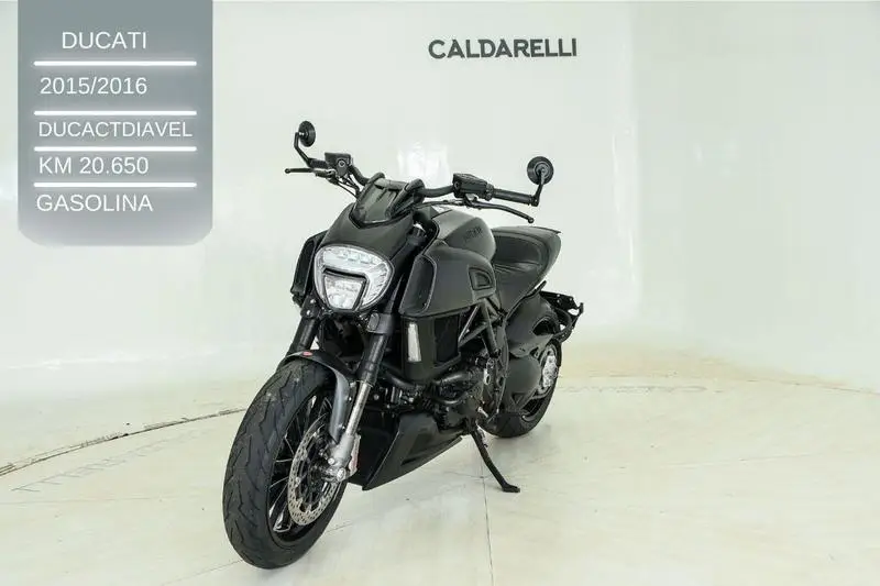 Ducati Diavel 1198 Dark