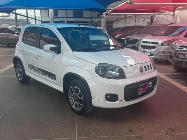Carro Fiat Uno 2013 Sporting 1.4 8V (Flex) 4p