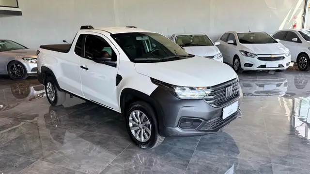 Carro Fiat Strada 2023 Endurance 1.4 Cabine Plus (Flex)