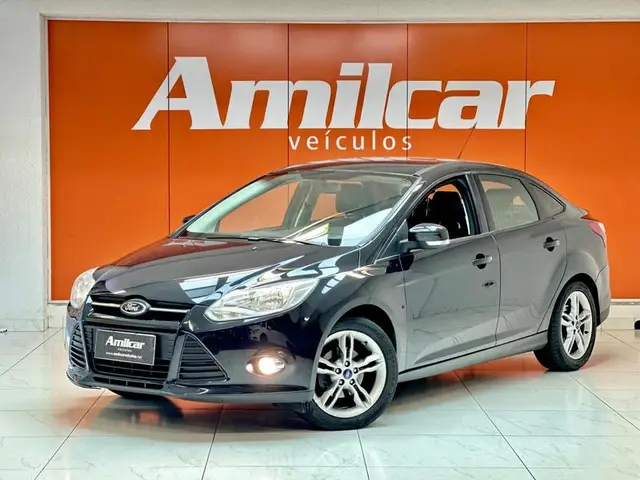 Carro Ford Focus Sedan 2015 S 2.0 16V PowerShift (Aut)