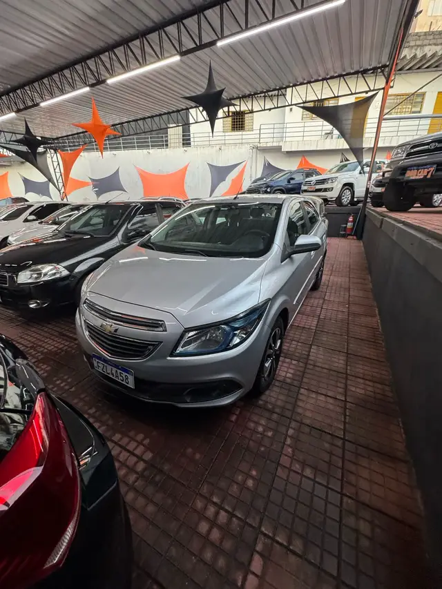 Carro Chevrolet Onix 2015 1.4 LTZ SPE/4 (Aut)