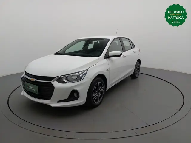 Carro Chevrolet Onix Plus 2024 LT 1.0