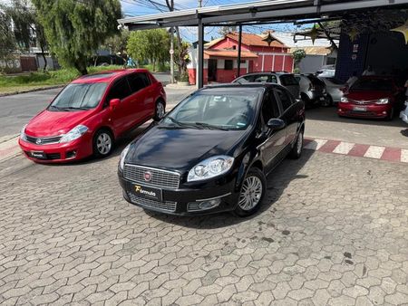 Linea Essence 1.8 16V (Flex)