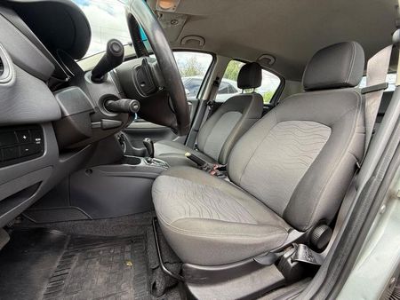 Punto Essence 1.6 16V (Flex)