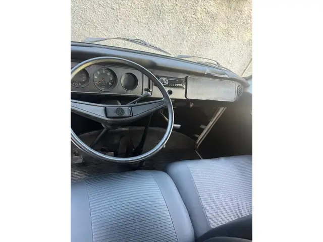 Carro Volkswagen Kombi Pick-Up 1998 1.6 (cab. simples)