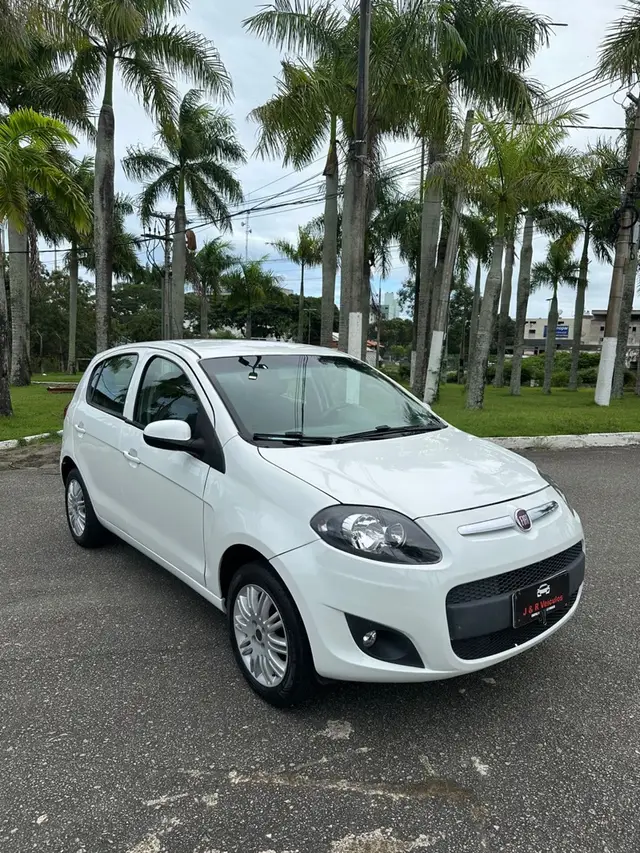 Carro Fiat Palio 2014 Attractive 1.4 8V (Flex)