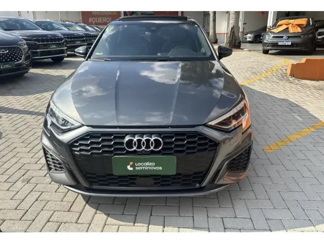 Carro Audi A3 2023 Performance Black 2.0 TFSI S tronic (Aut)