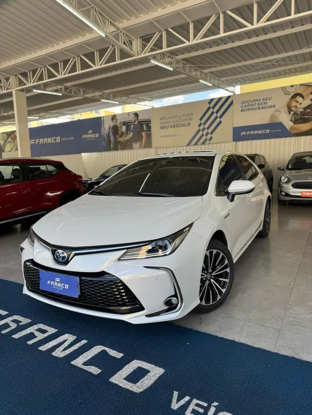 Carro Toyota Corolla 2024 Altis Hybrid Premium 1.8 Flex