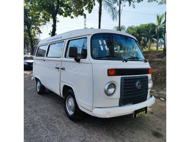 Carro Volkswagen Kombi 2011 Standard 1.4 (Flex)