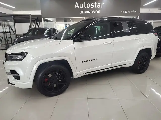 Carro Jeep Commander 2025 Blackhawk 2.0 Hurricane
