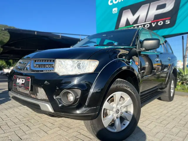Carro Mitsubishi Pajero Dakar 2016 3.2 HPE 4WD (Aut)
