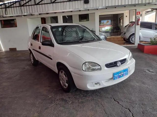 Carro Chevrolet Classic 2005 Corsa Sedan  Spirit 1.6