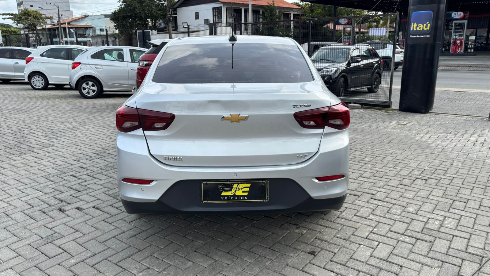 Chevrolet Onix Plus