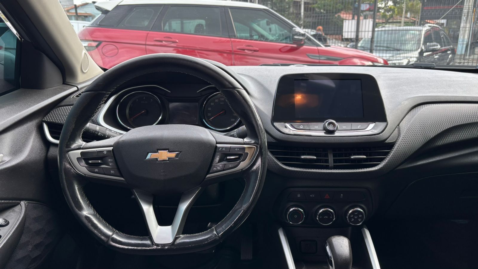 Chevrolet Onix Plus