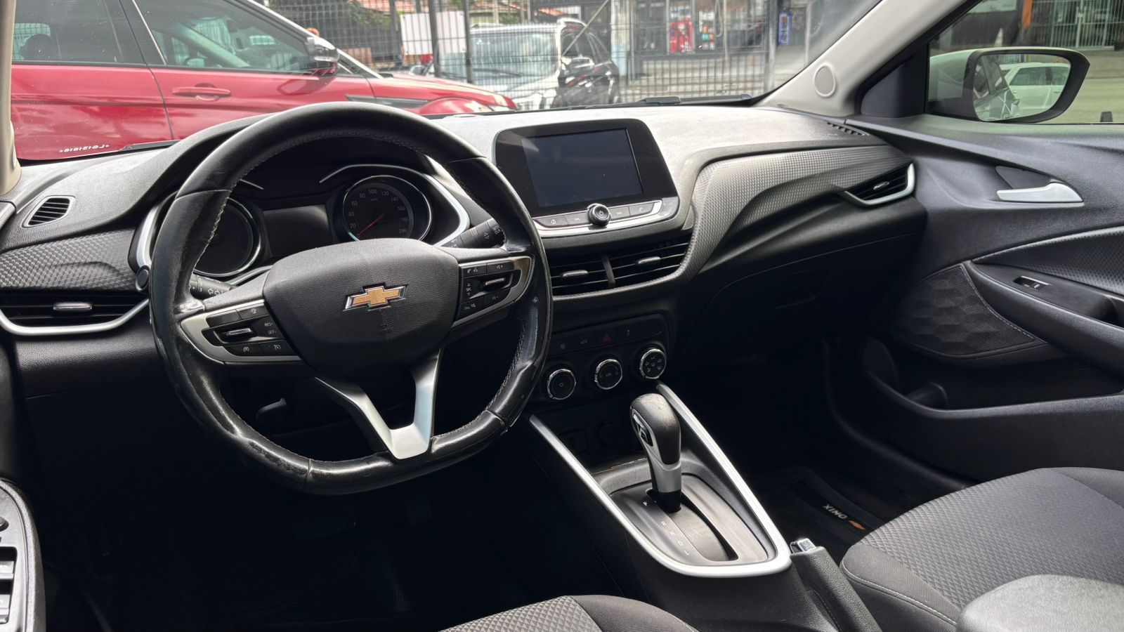 Chevrolet Onix Plus
