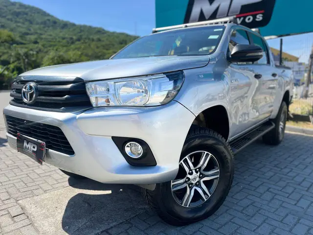 Carro Toyota Hilux Cabine Dupla 2020 Hilux 2.8 TDI CD STD Power Pack 4x4