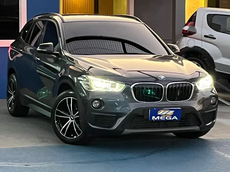 BMW X1 2.0 sDrive20i X-Line ActiveFlex