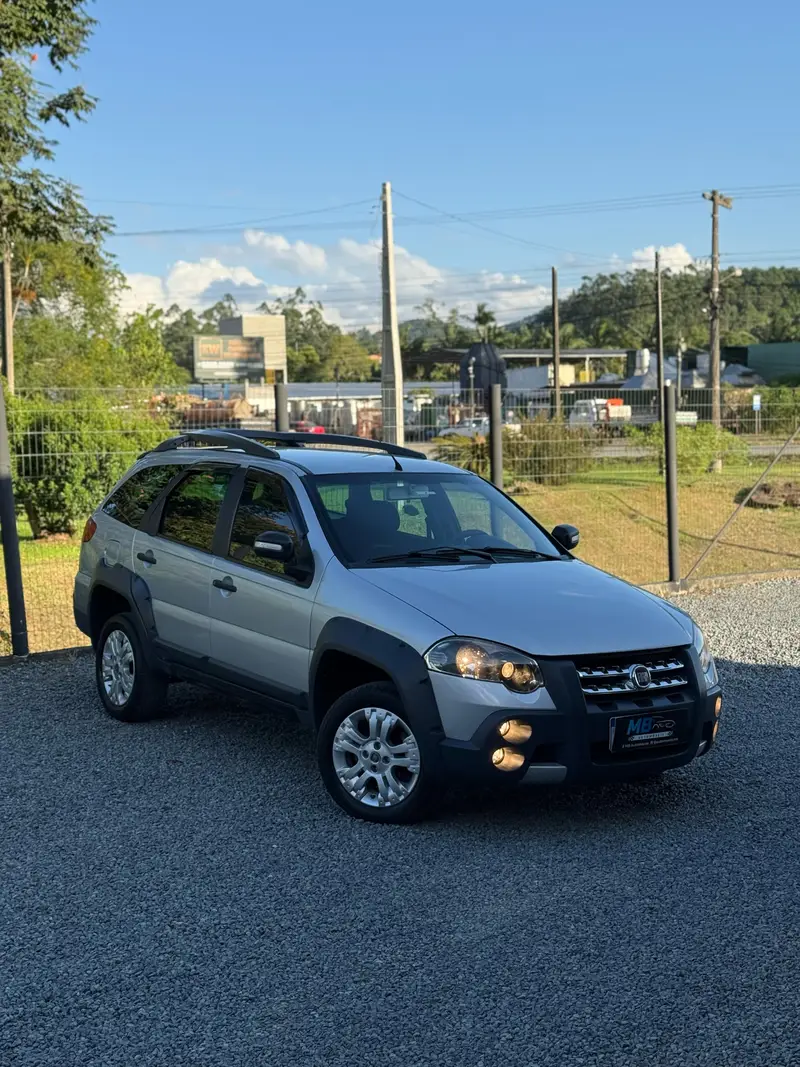 Fiat Palio Weekend Adventure 1.8 8V (Flex)