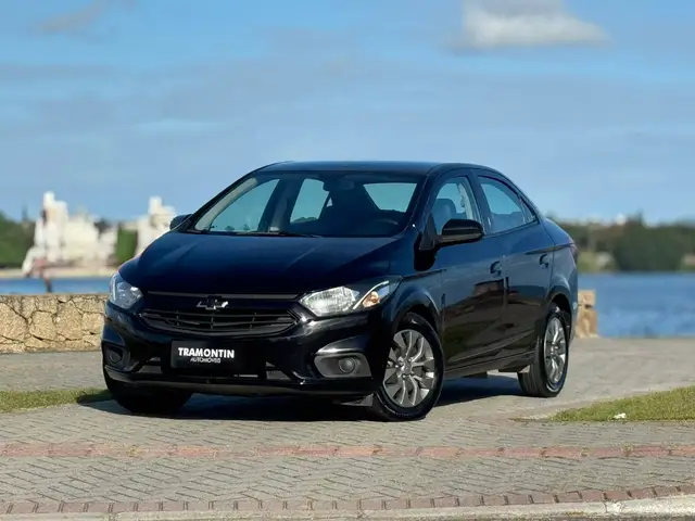 Carro Chevrolet Onix Plus 2020 1.0 LT (Flex)
