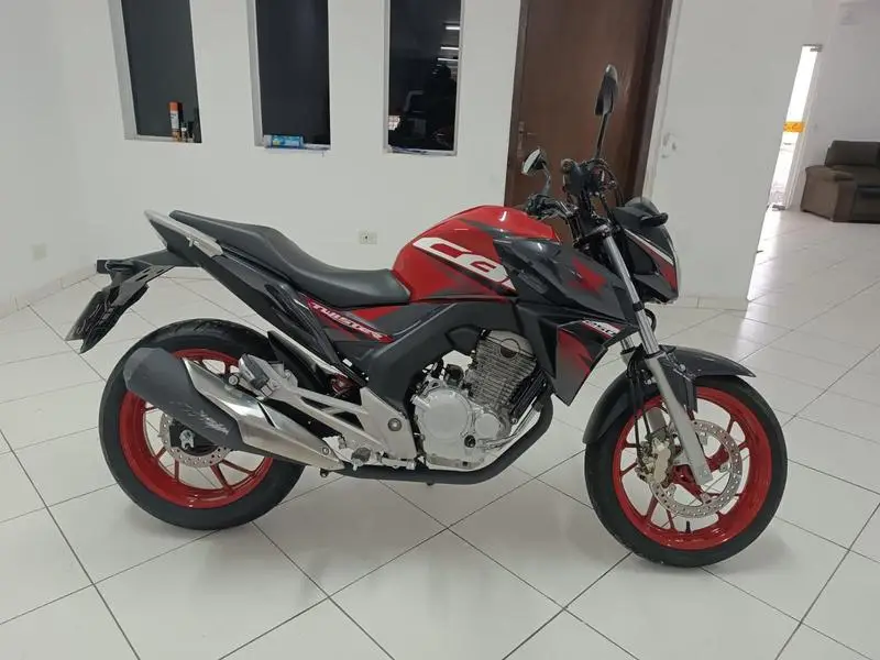 Honda CB 250F Twister (CBS)