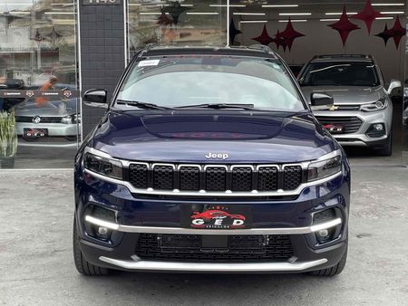 Commander Limited 1.3 T270