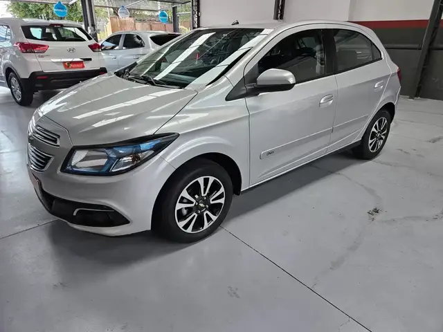 Carro Chevrolet Onix 2014 HATCH LTZ 1.4 8V FlexPower 5p Mec.