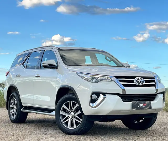 Carro Toyota SW4 2016 2.8 TDI SRX 7L 4x4 (Aut)
