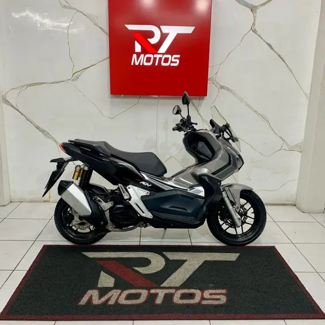Carro Honda ADV 2023 ABS
