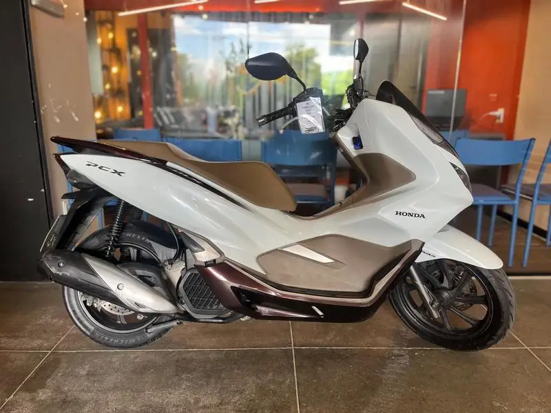 Honda PCX 150 DLX ABS